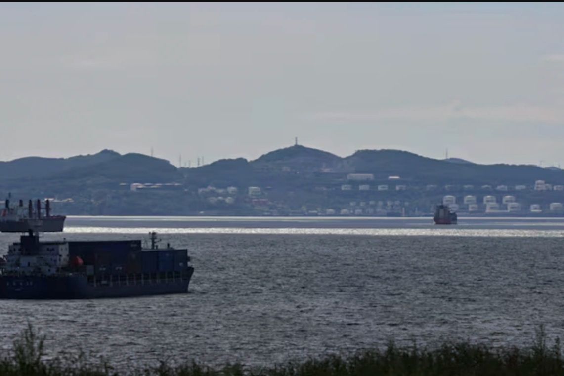 Anh trừng phạt 137 thực thể Nga liên quan vận chuyển dầu