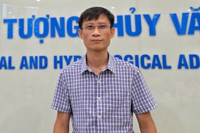 Nhiều người không có chuyên môn vẫn livestream, phân tích dự báo bão lũ