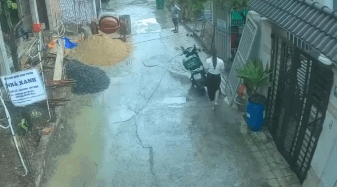 Người phụ nữ đi ô tô xô đổ xe máy của shipper ở TPHCM là cán bộ phường