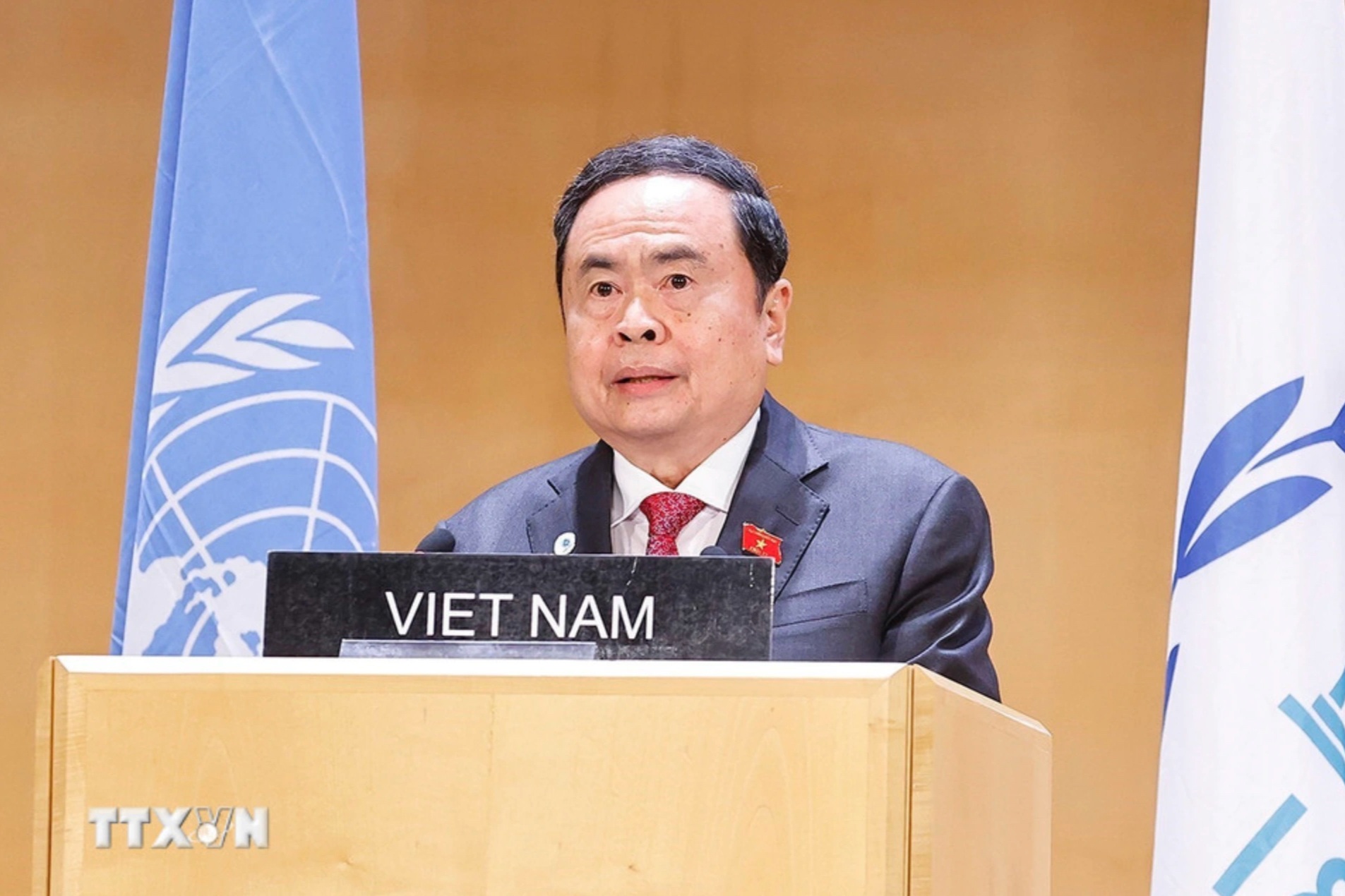 Chủ tịch Quốc hội gặp Tổng Giám đốc Văn phòng Liên Hợp Quốc tại Geneva