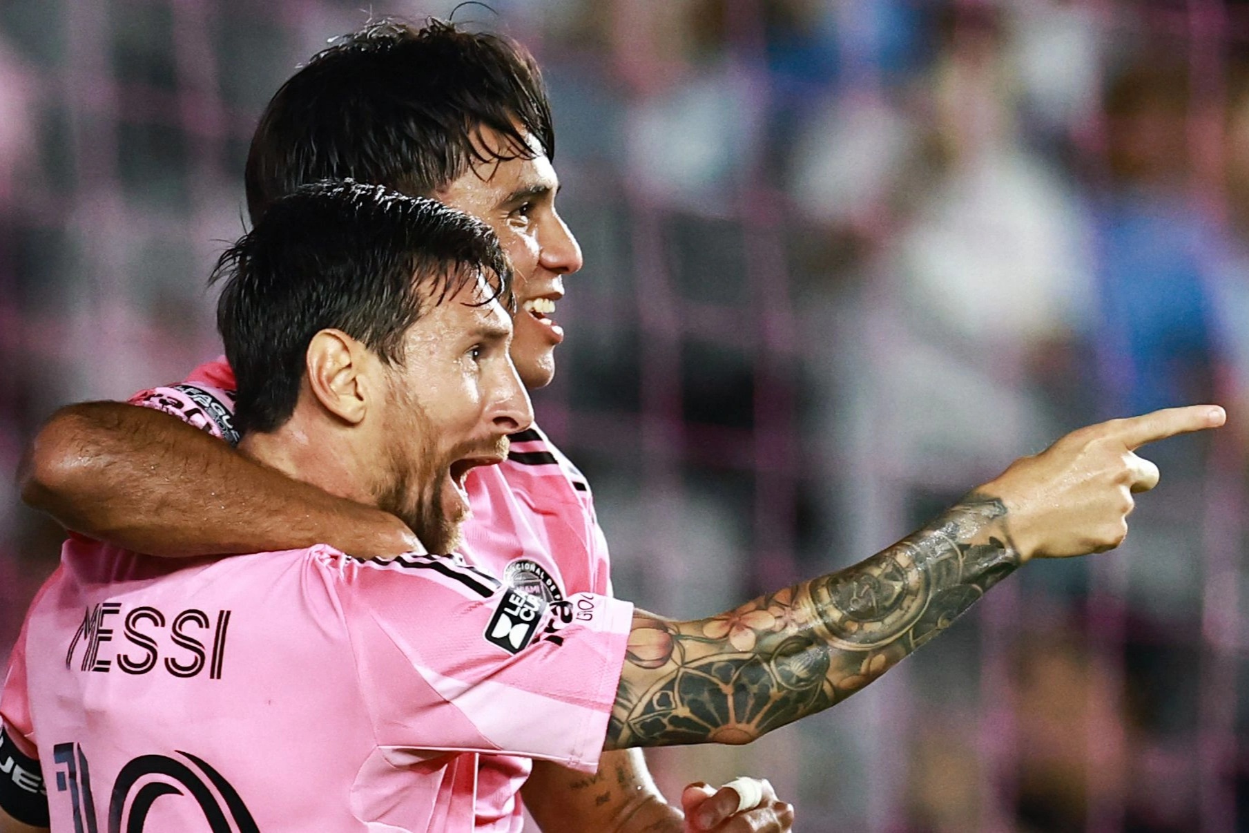 Lionel Messi tỏa sáng rực rỡ, Inter Miami giành chiến thắng đầu tiên