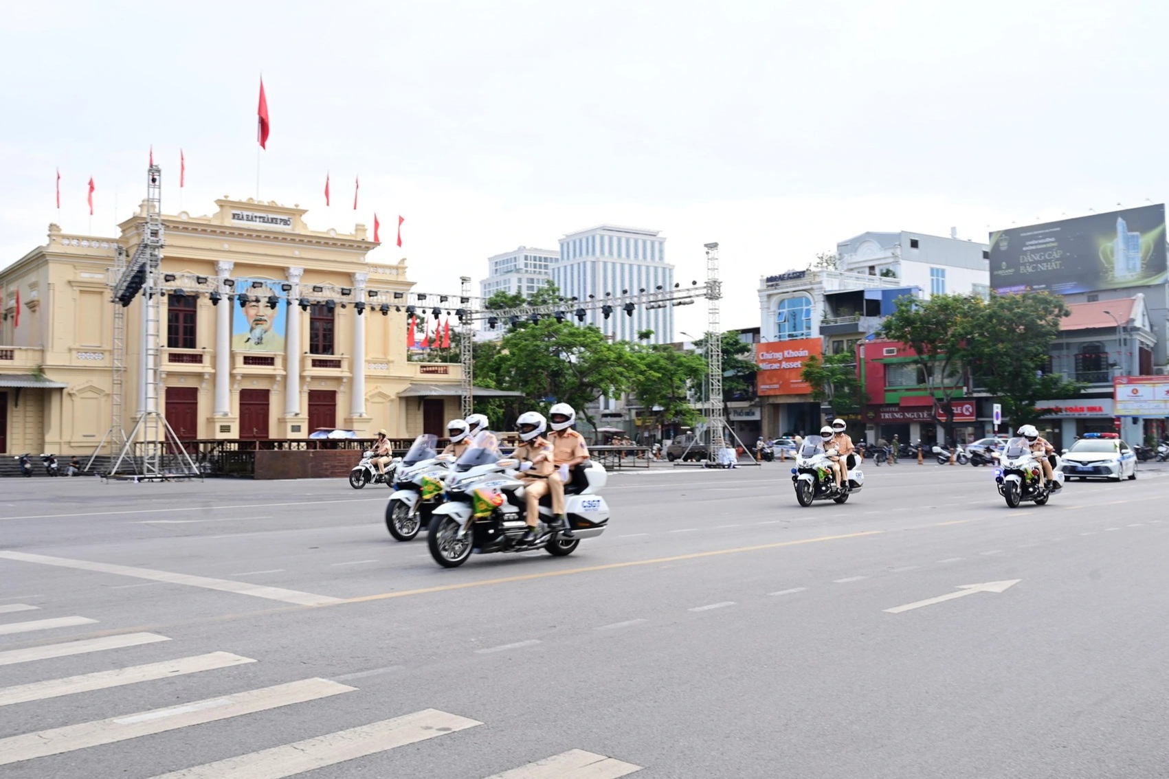 Hơn 800 công an Hải Phòng ra quân bảo vệ Đại hội Đảng các cấp