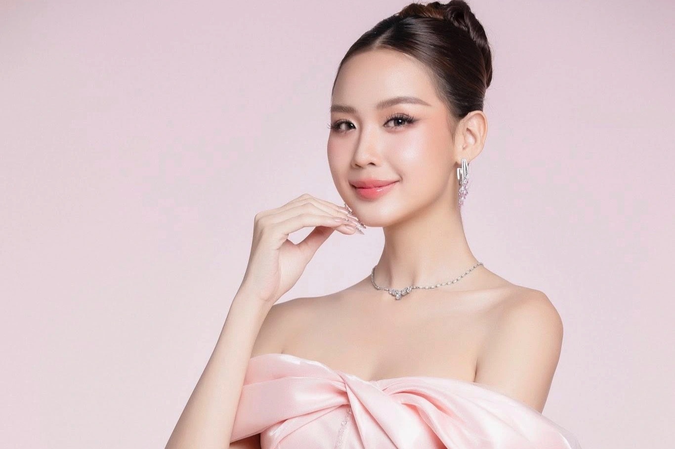 Lê Nguyễn Bảo Ngọc bất ngờ được chọn thi Hoa hậu Thế giới lần thứ 73