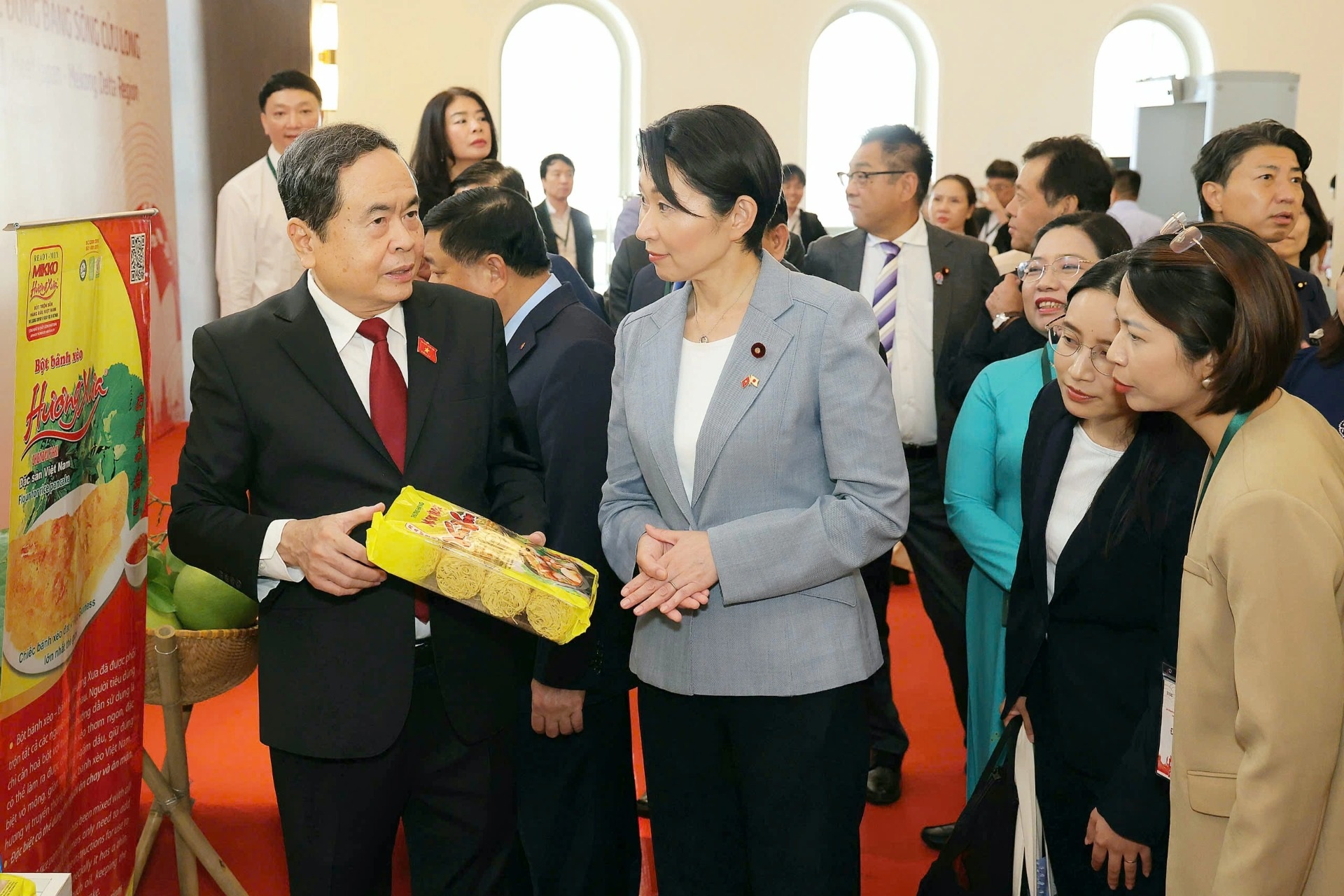 Chủ tịch Quốc hội Trần Thanh Mẫn dự hội nghị gặp gỡ Nhật Bản ở Cần Thơ