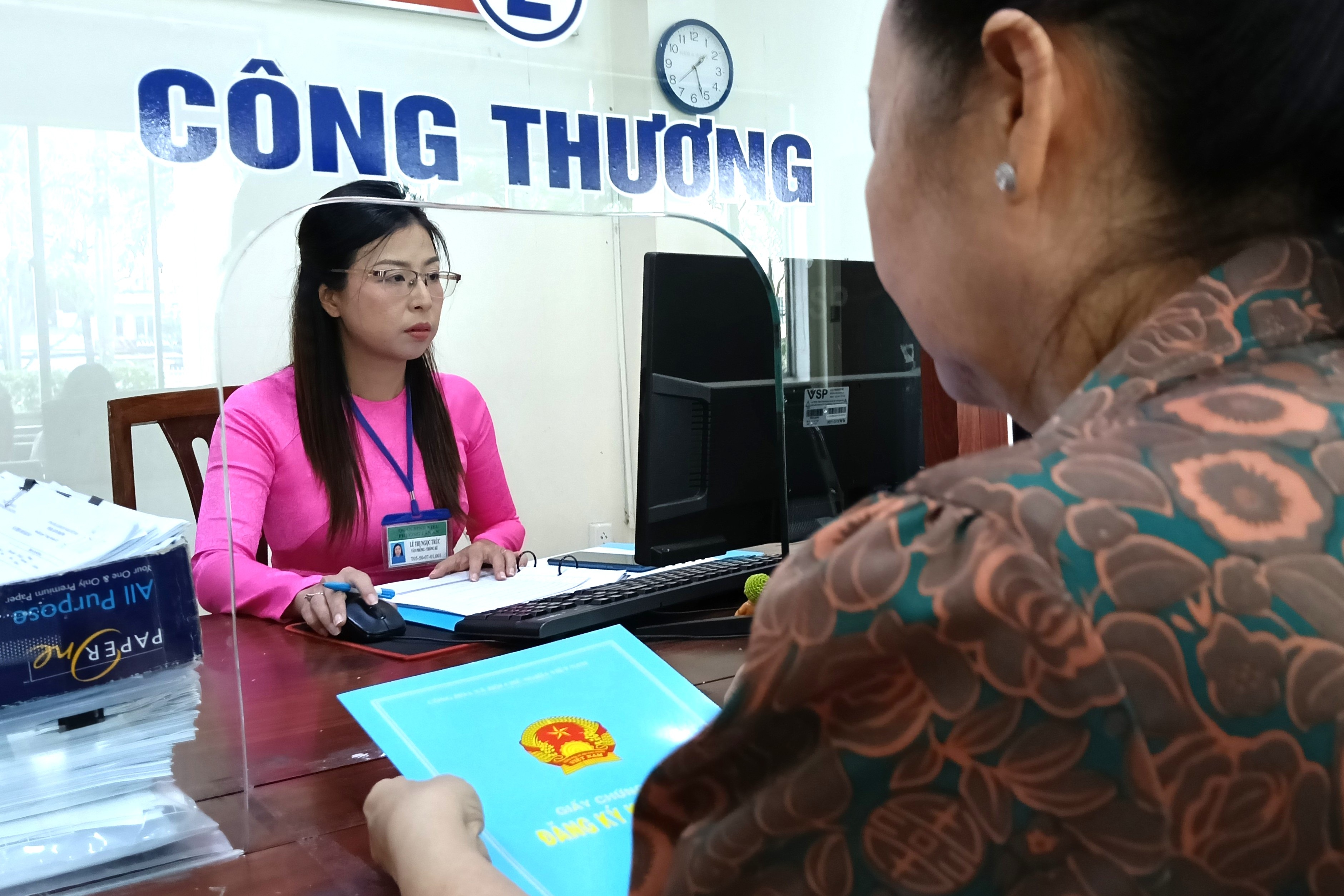 Bộ Nội vụ công bố 3 thủ tục hành chính mới về chính quyền địa phương