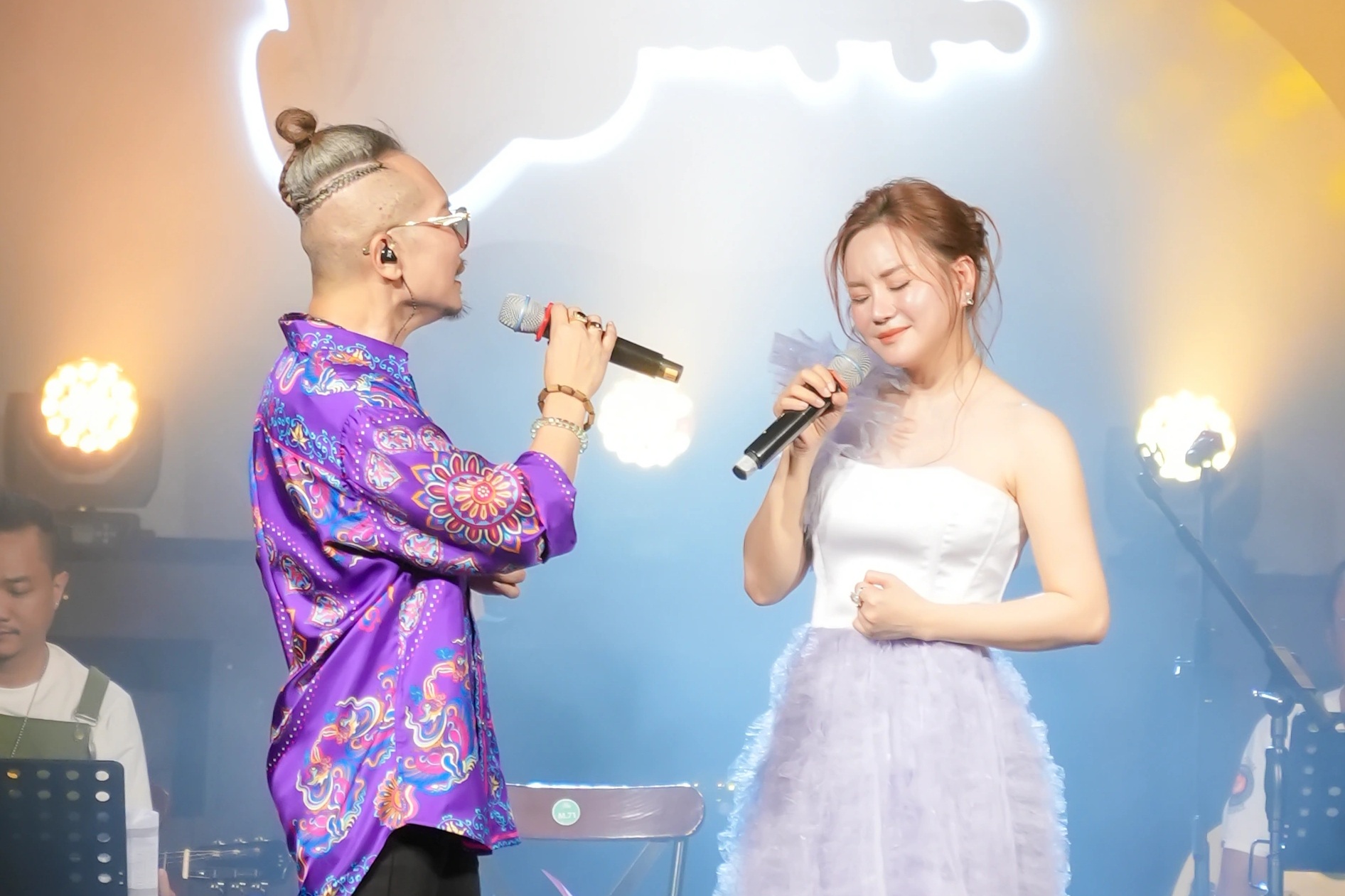 Vy Oanh song ca cùng Jimmii Nguyễn, lần đầu hé lộ mối quan hệ suốt 20 năm