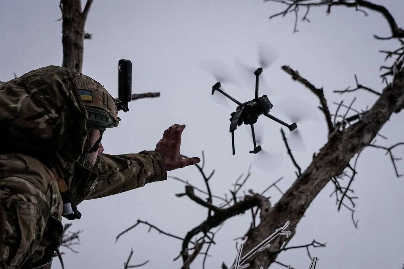 Nga - Ukraine dựng bức tường vô hình chống bầy đàn UAV