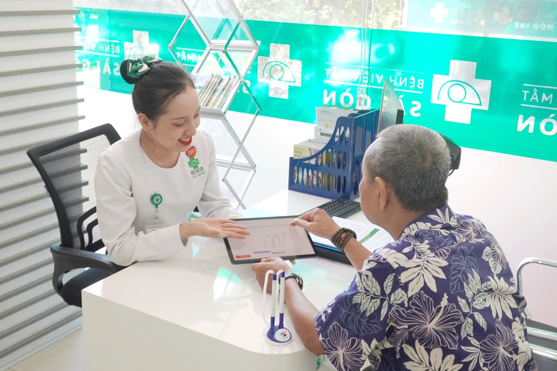 Bệnh viện Mắt Sài Gòn triển khai bệnh án điện tử trên toàn hệ thống