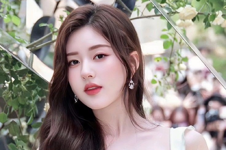 Triệu Lộ Tư rơi vào khủng hoảng khi bóc phốt công ty quản lý và đồng nghiệp