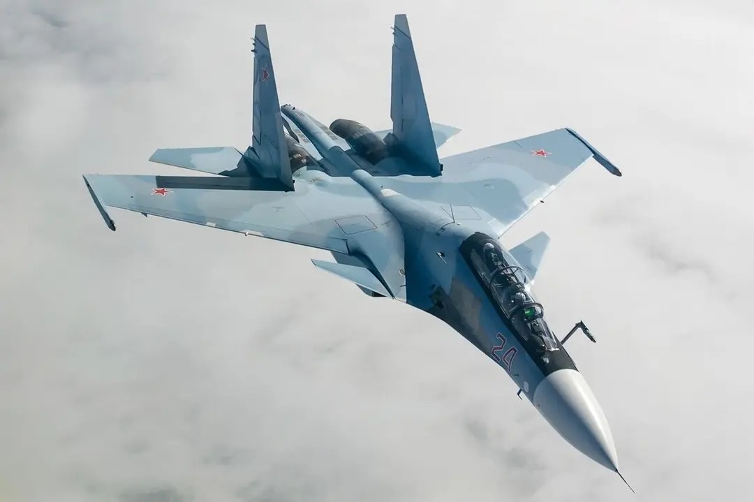 Tiêm kích Su-30 của Nga nghi mất tích gần Đảo Rắn