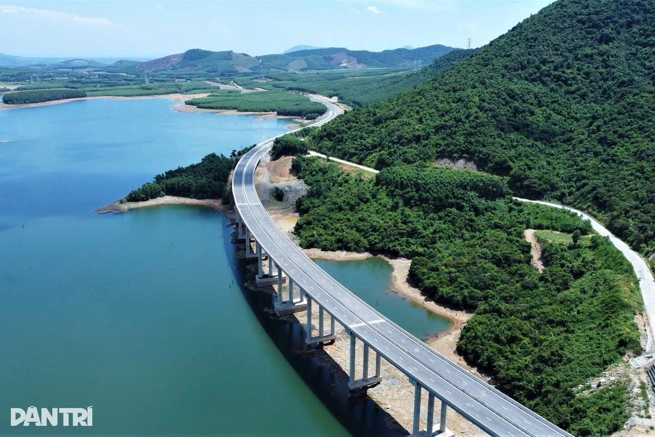 Cao tốc Bắc - Nam bao giờ thông suốt từ Hà Nội đến Đà Nẵng?