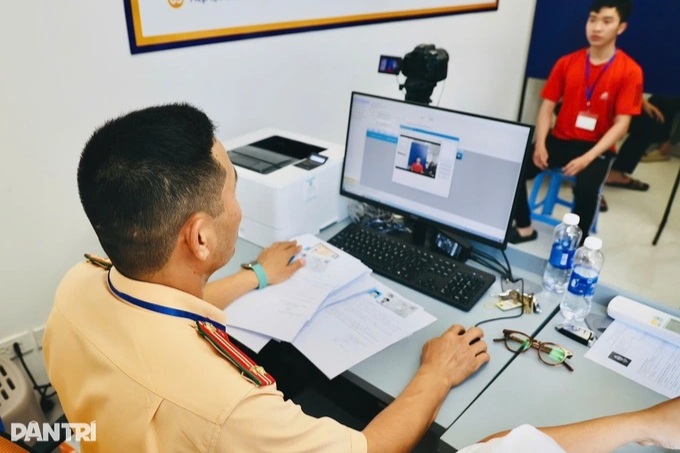 Cục CSGT: Đỗ sát hạch và cấp đổi GPLX thành công là có thể lái xe