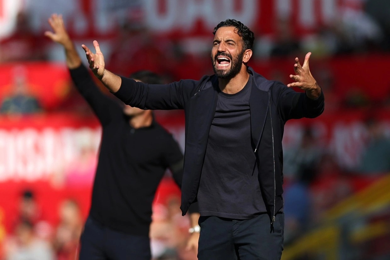 Lập kỷ lục tệ hại khi Man Utd thua, HLV Ruben Amorim tuyên bố bất ngờ