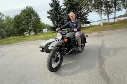 Tổng thống Putin tặng món quà đặc biệt cho người dân địa phương Alaska
