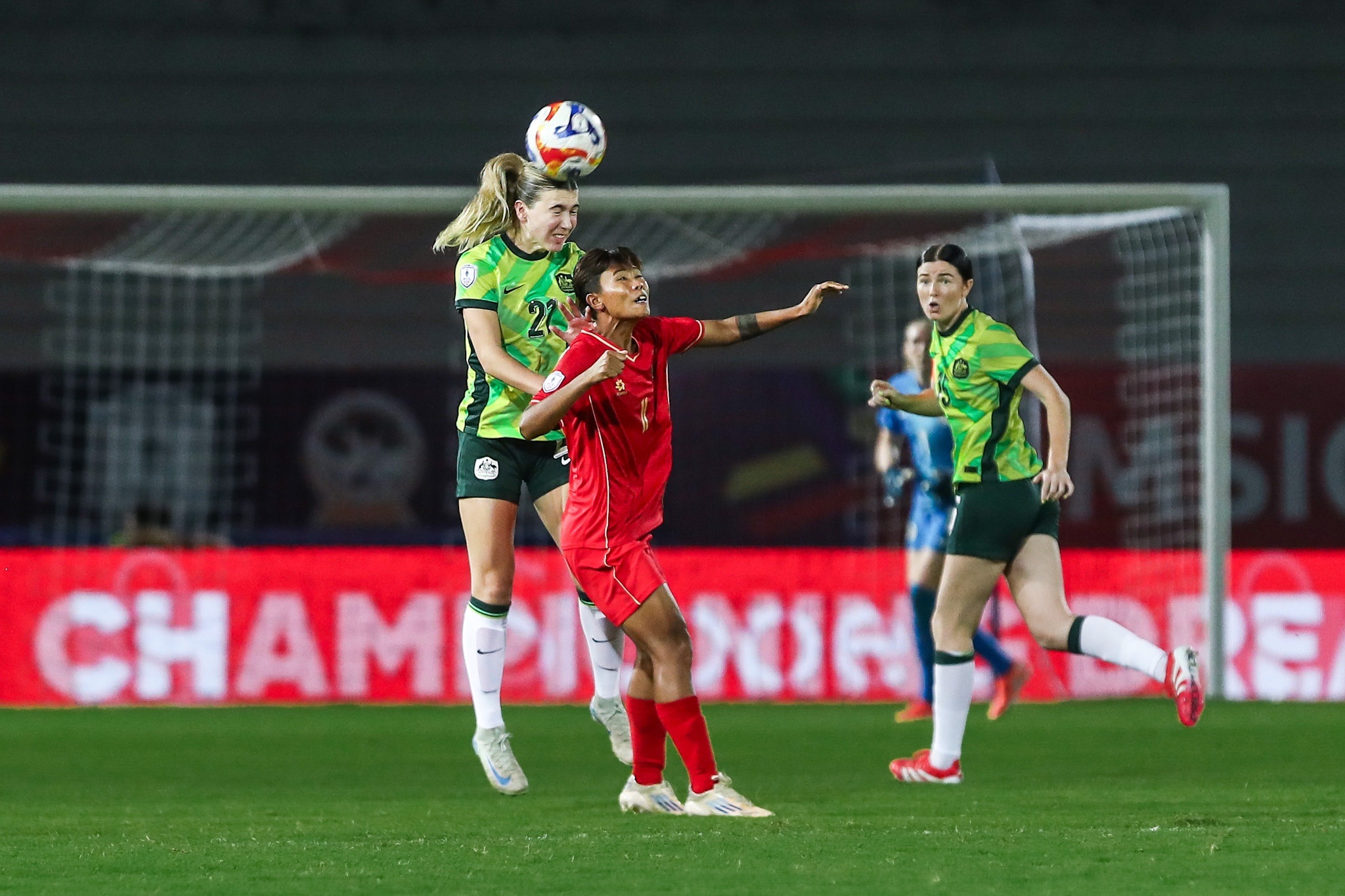 Tuyển nữ Myanmar 0-0 U23 Australia (Hiệp 1): Thế trận ép sân