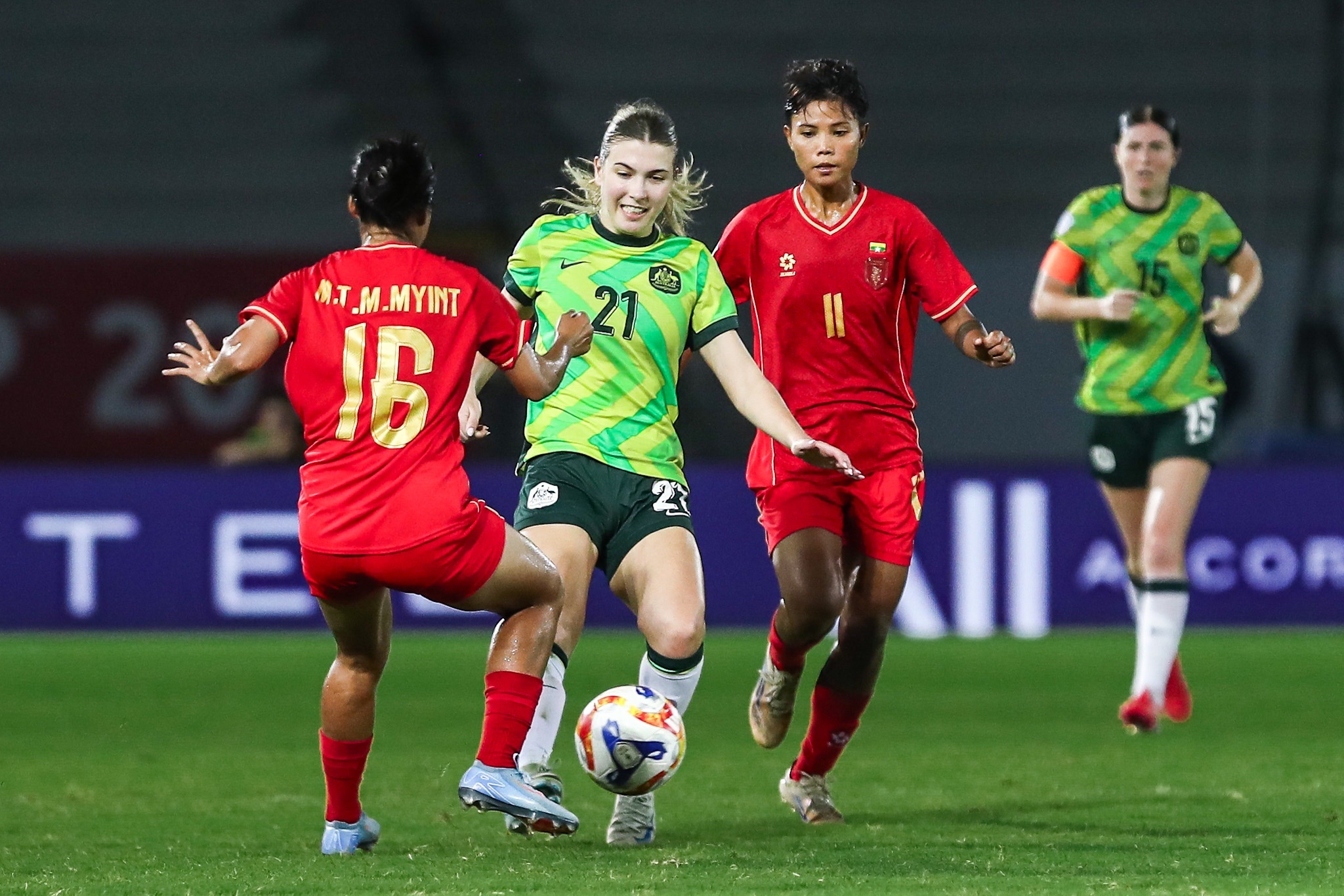 Tuyển nữ Myanmar 0-1 U23 Australia (Hiệp 2): Bàn thắng đẹp mắt
