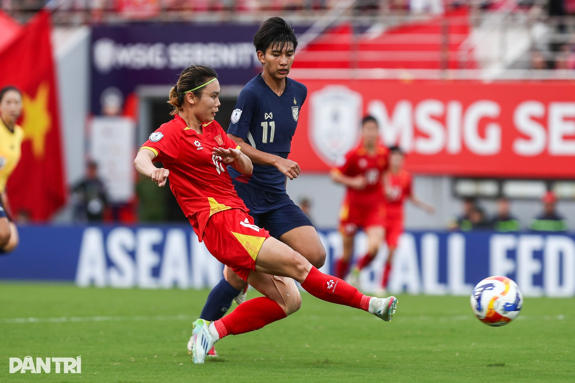 Màn trình diễn đẳng cấp của Huỳnh Như và Hải Yến trước Thái Lan