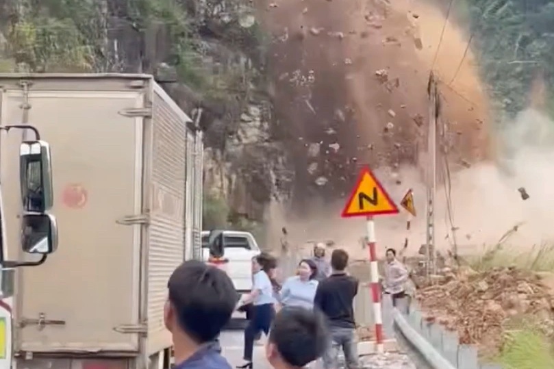 Các tỉnh vùng núi Bắc Bộ mưa cường suất lớn, nguy cơ lũ quét, sạt lở đất