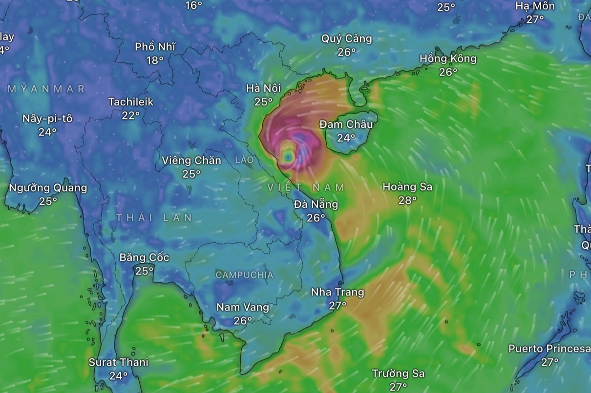 Áp thấp nhiệt đới vào Biển Đông trong hôm nay và có thể mạnh thành bão