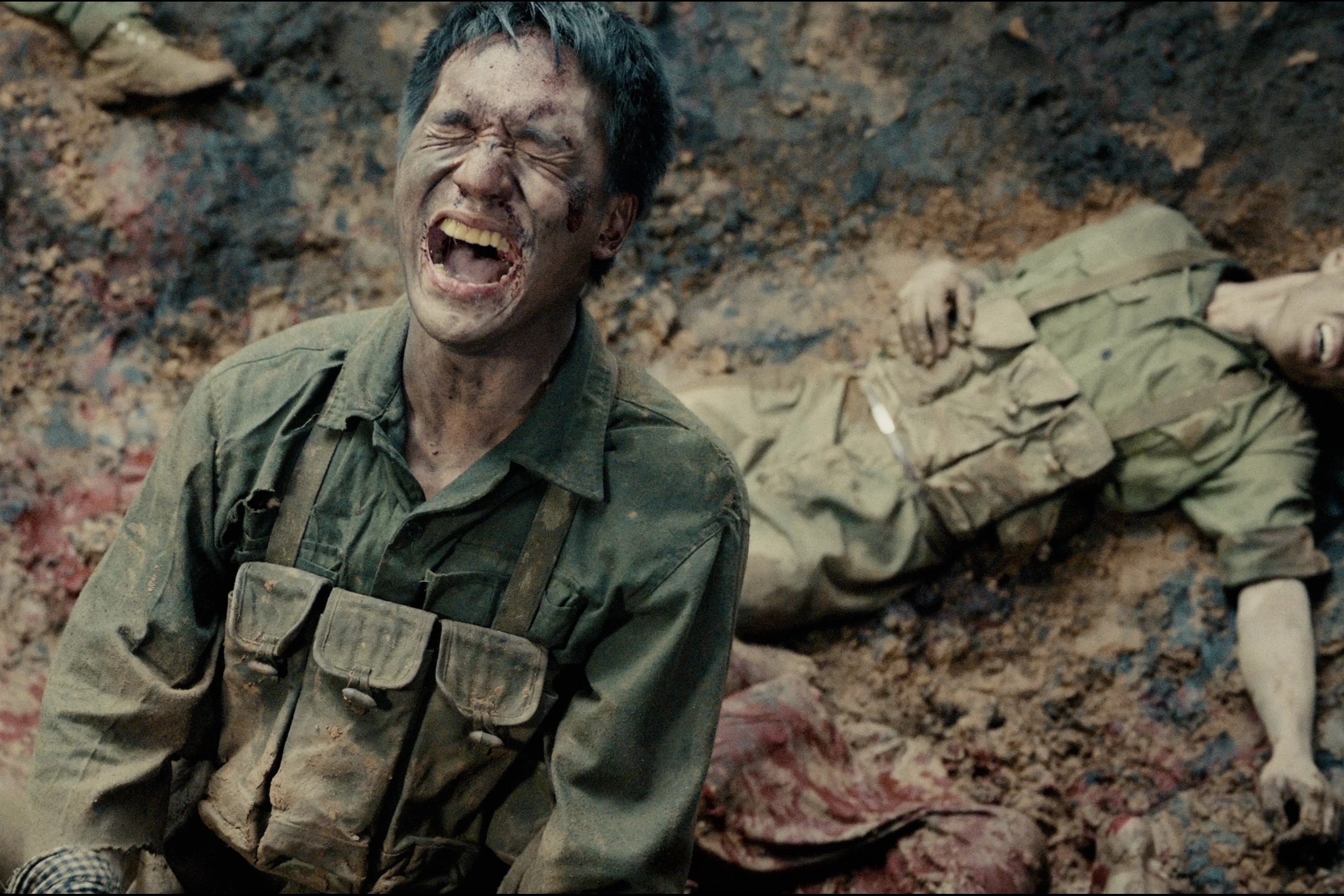 Phim “Mưa đỏ” lập kỷ lục, thu hơn 40 tỷ đồng sau ngày đầu công chiếu