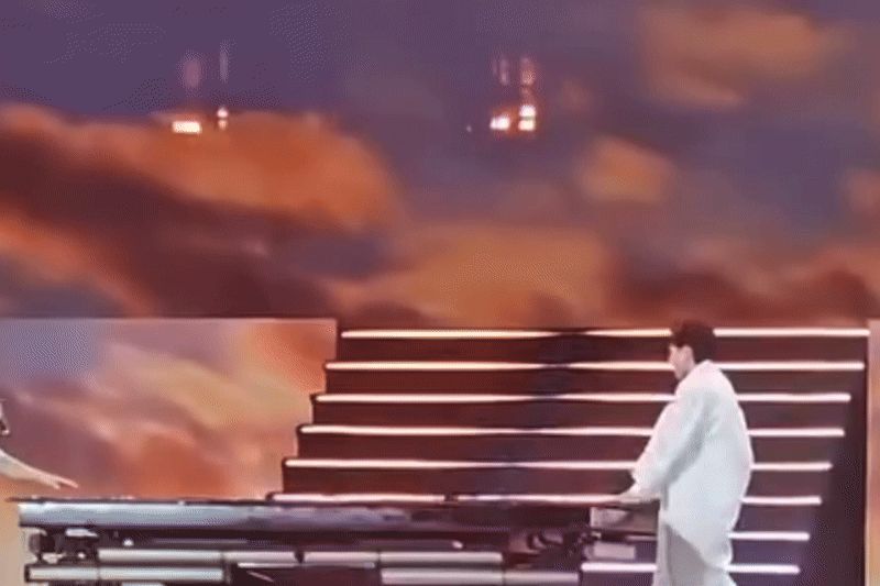 Trúc Nhân gặp sự cố “xém chết” trên sân khấu, ban tổ chức lên tiếng xin lỗi