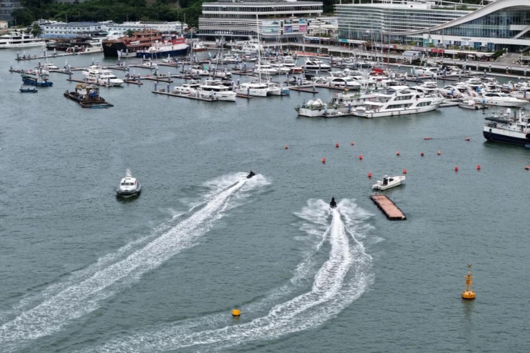 Trung Quốc: Các tỉnh miền Nam trong tình trạng cảnh báo trước bão Kajiki