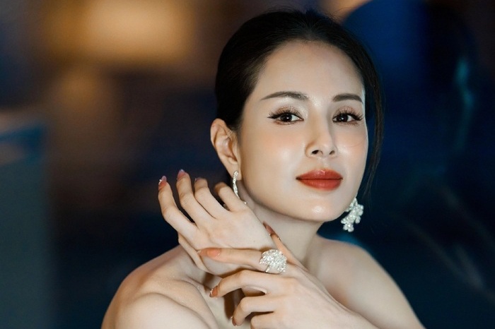 Sự thật về cuộc tình 10 năm yêu hết mình, tủi hờn của “Cô Cô” Lý Nhược Đồng