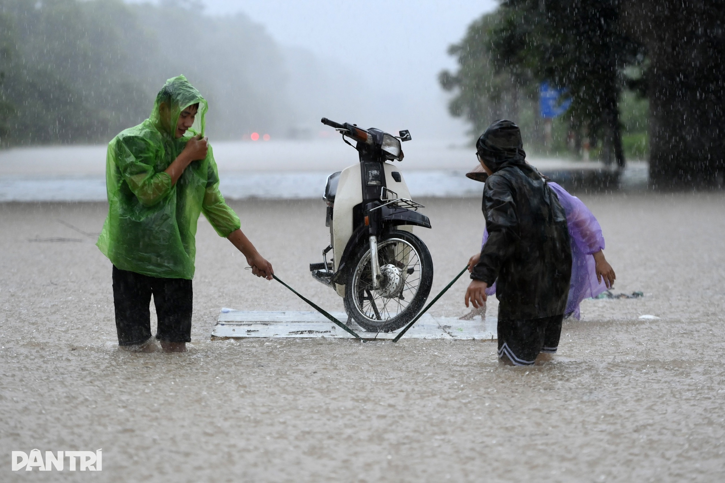 Hà Nội còn bao nhiêu điểm ngập úng?