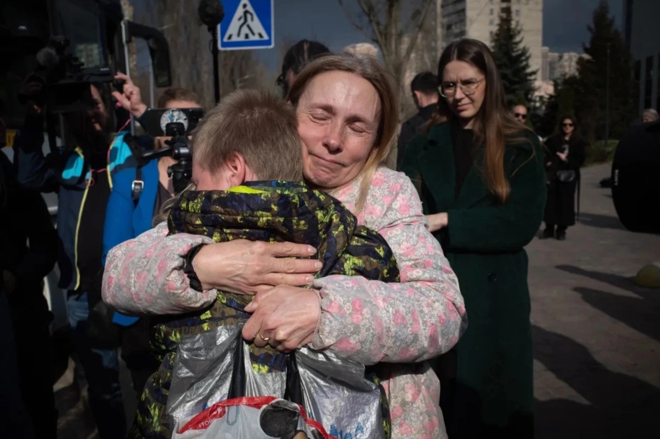 Nga và Ukraine tổ chức đoàn tụ gia đình