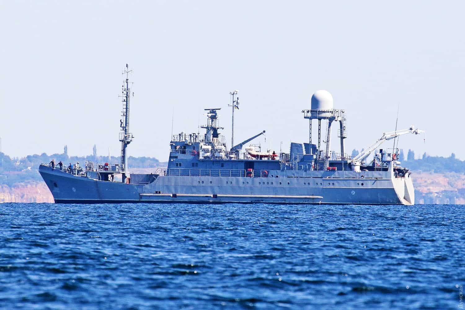 Khoảnh khắc xuồng không người lái Nga đánh chìm tàu trinh sát Ukraine