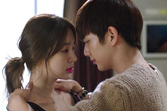 Người yêu cũ đã có bạn trai mới, tôi hàng ngày vẫn làm điều này với cô ấy