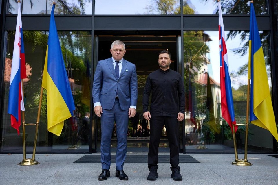 Ukraine tuyên bố không trung chuyển dầu, khí đốt Nga sang Slovakia