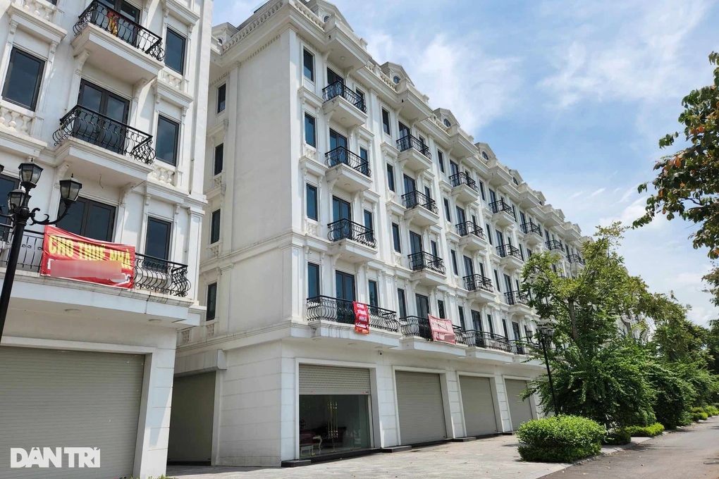 Nhà đầu tư bỏ chục tỷ đồng mua nhà liền kề nhưng cả năm không có khách thuê