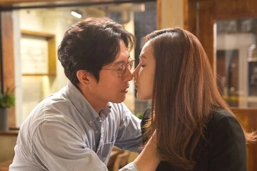 Một phút tham lam tình ban trưa với sếp nữ, tôi mất cả đời để sửa sai