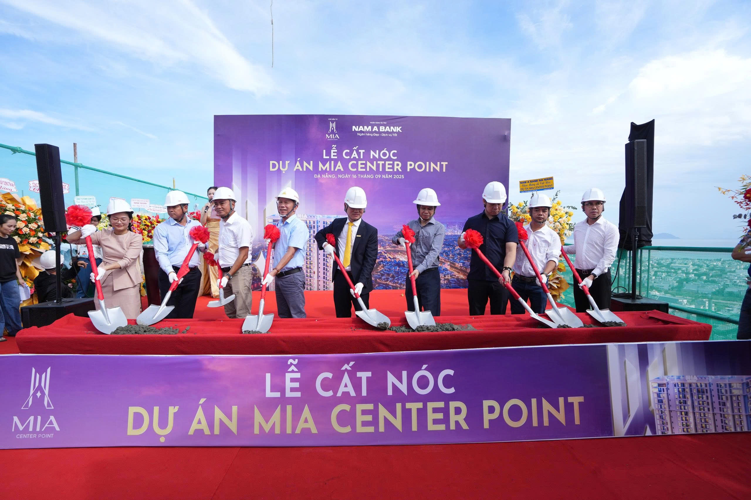 Mia Center Point cất nóc vượt kế hoạch