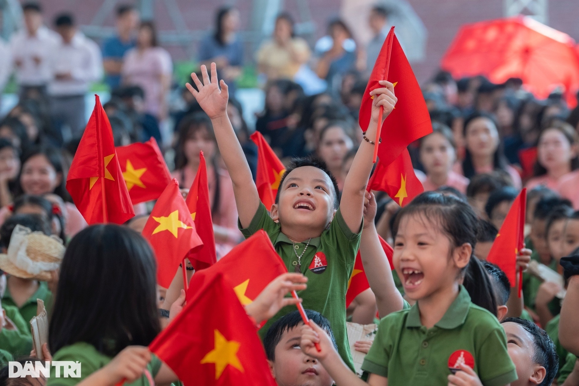 Vì sao trẻ dễ bị rối loạn tiêu hóa vào năm học mới?