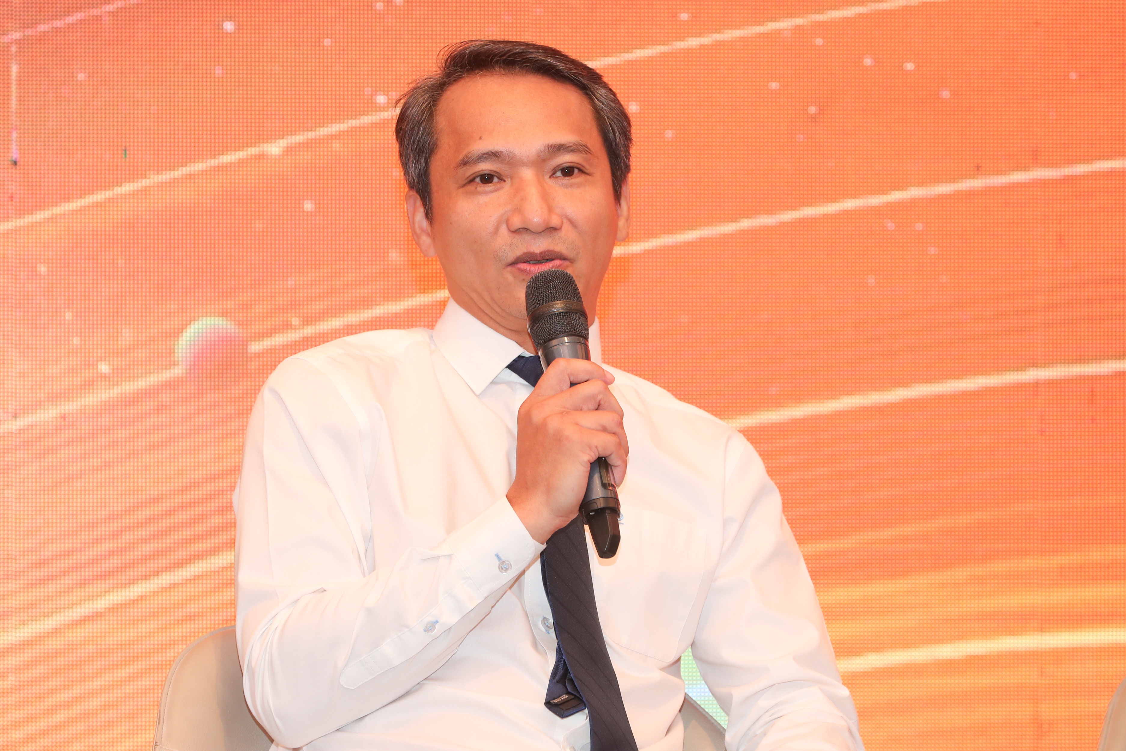 Bộ Xây dựng nói không nên lo ngại khi 26 năm thu nhập mới mua được chung cư