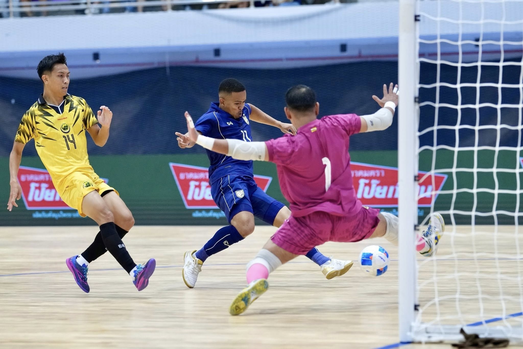 Bóng đá Đông Nam Á thắng lớn ở lượt đầu vòng loại giải futsal châu Á