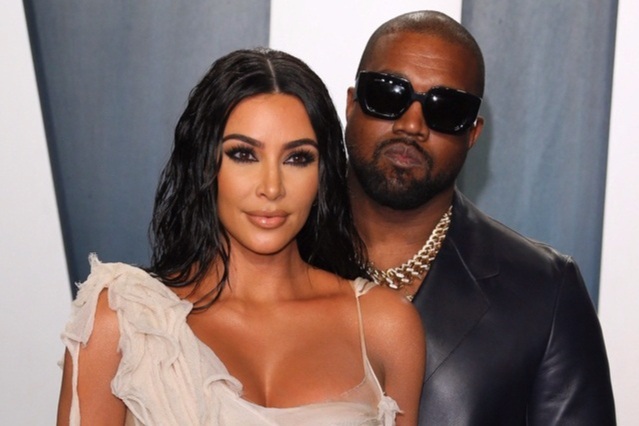 Nỗi buồn của Kim Kardashian: Ly hôn 3 năm vẫn bị chồng cũ réo tên, nói xấu