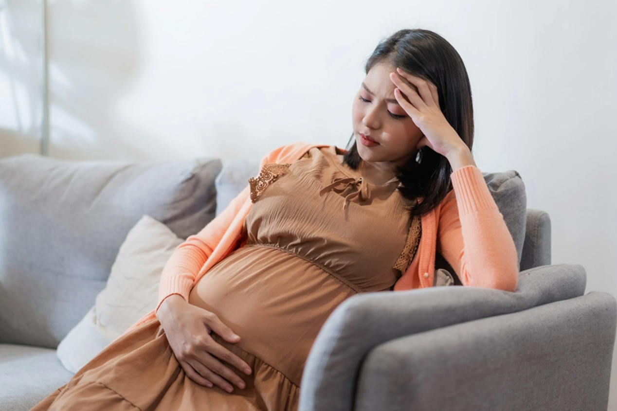 Bạn trai “bỏ trốn” khi biết tôi có bầu, một người lạ đột ngột tìm đến cửa