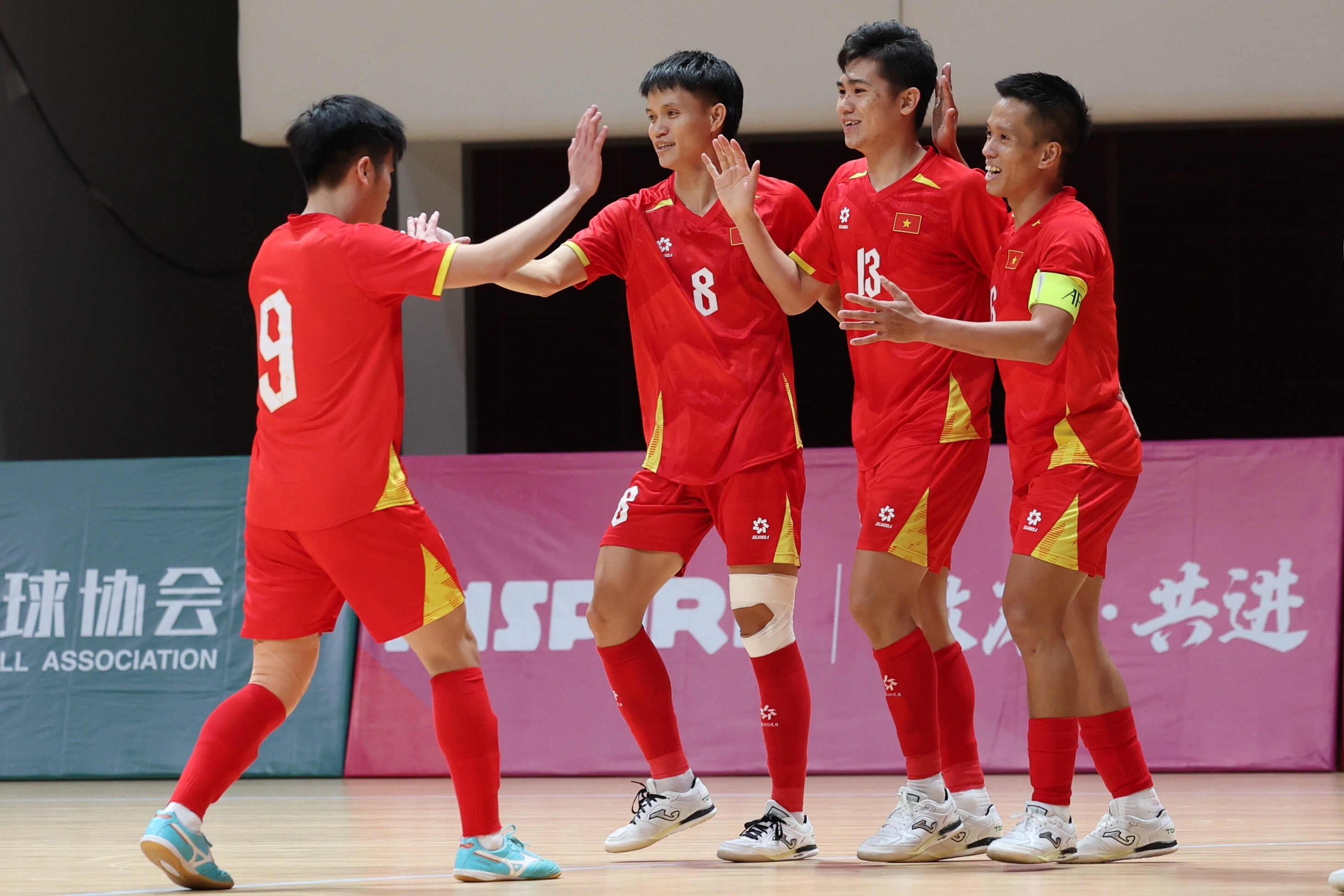Đội tuyển futsal Việt Nam 4-0 Lebanon (hiệp 2): Ngọc Ánh đặt dấu ấn