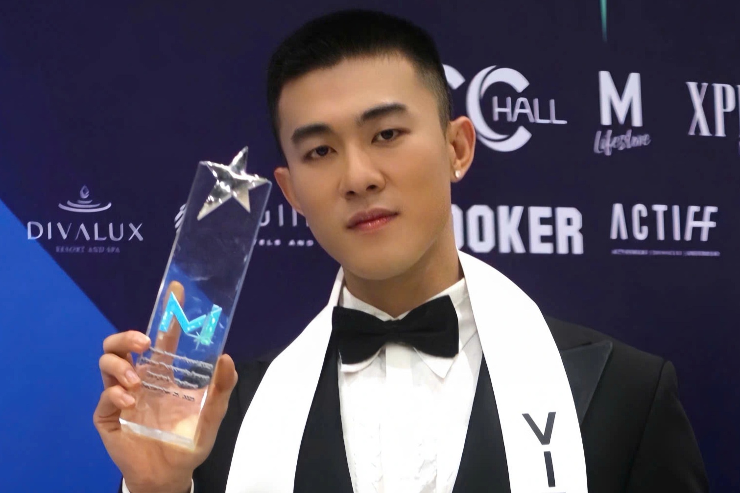 Đoàn Công Vinh giành giải thưởng phụ, vào top 20 Nam vương Quốc tế 2025