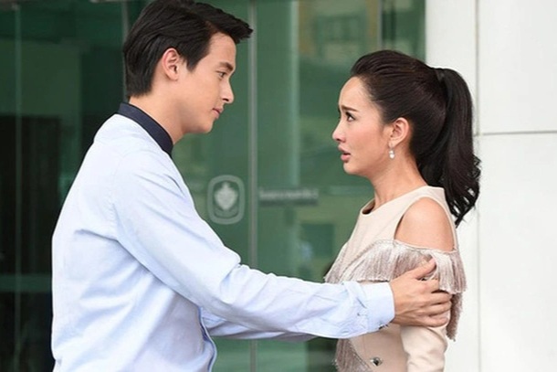 Ngày ra toà, thẩm phán hỏi một câu khiến tôi bật khóc không ly hôn nữa