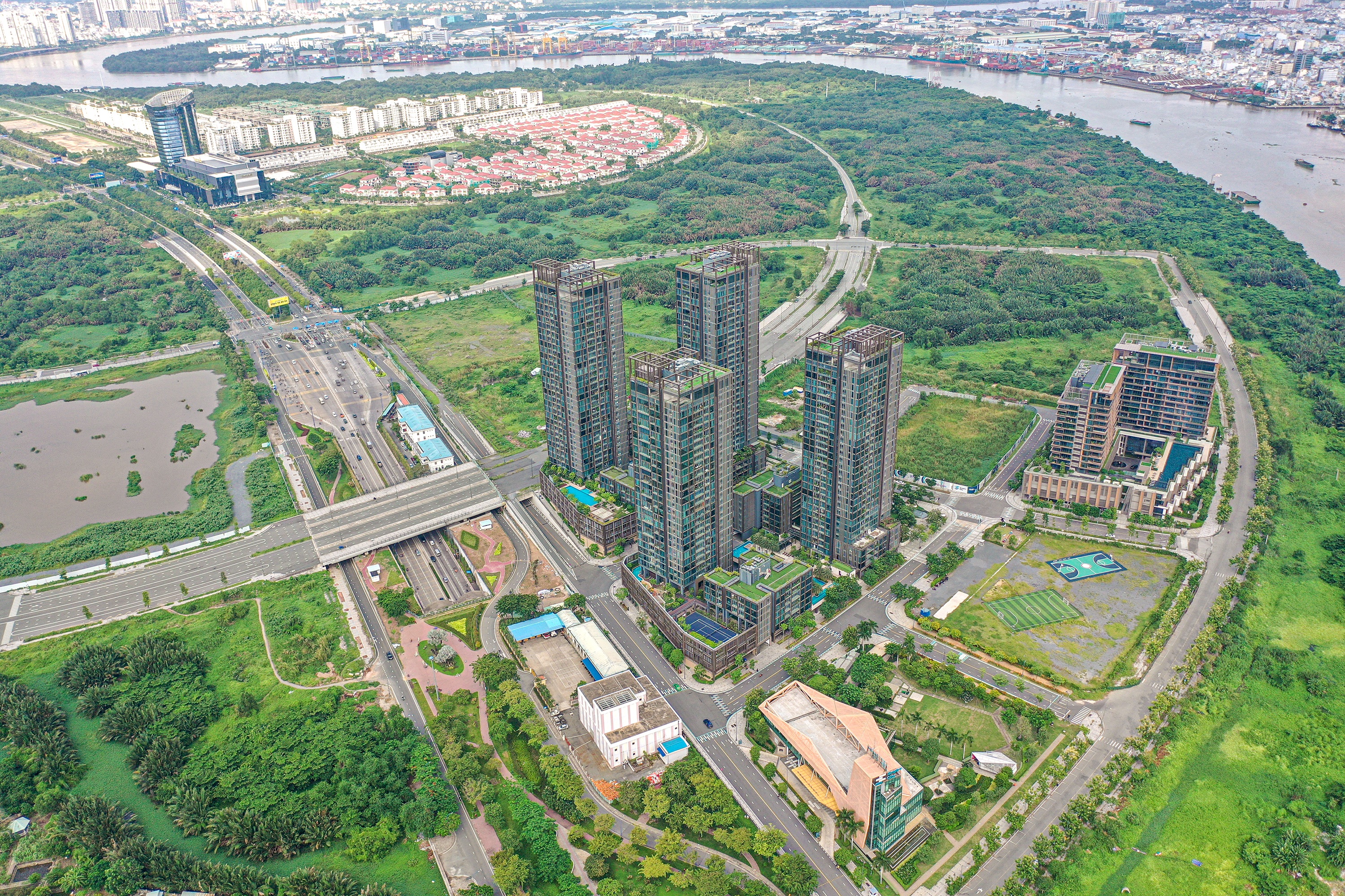 Lotte, Empire City tăng thêm hàng nghìn tỷ đồng tiền đất: Vấn đề nằm ở đâu?