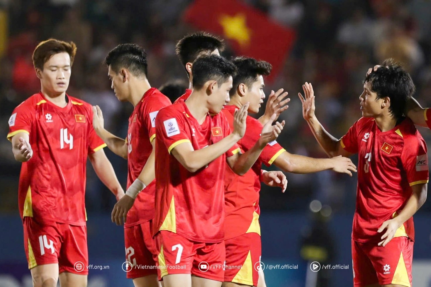 Nhận định tuyển Việt Nam - Nepal (19h30 hôm nay): Chiến thắng dễ dàng?