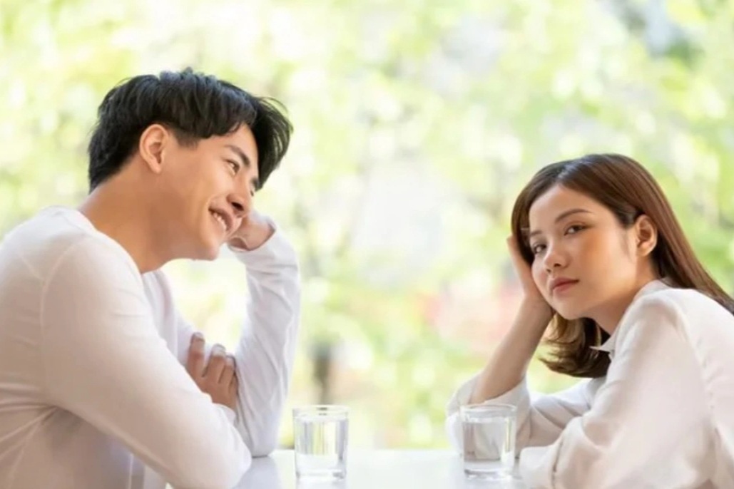 Buổi hẹn đầu tiên ăn hết 1,2 triệu đồng, tôi sốc khi bạn trai đòi "cưa đôi"