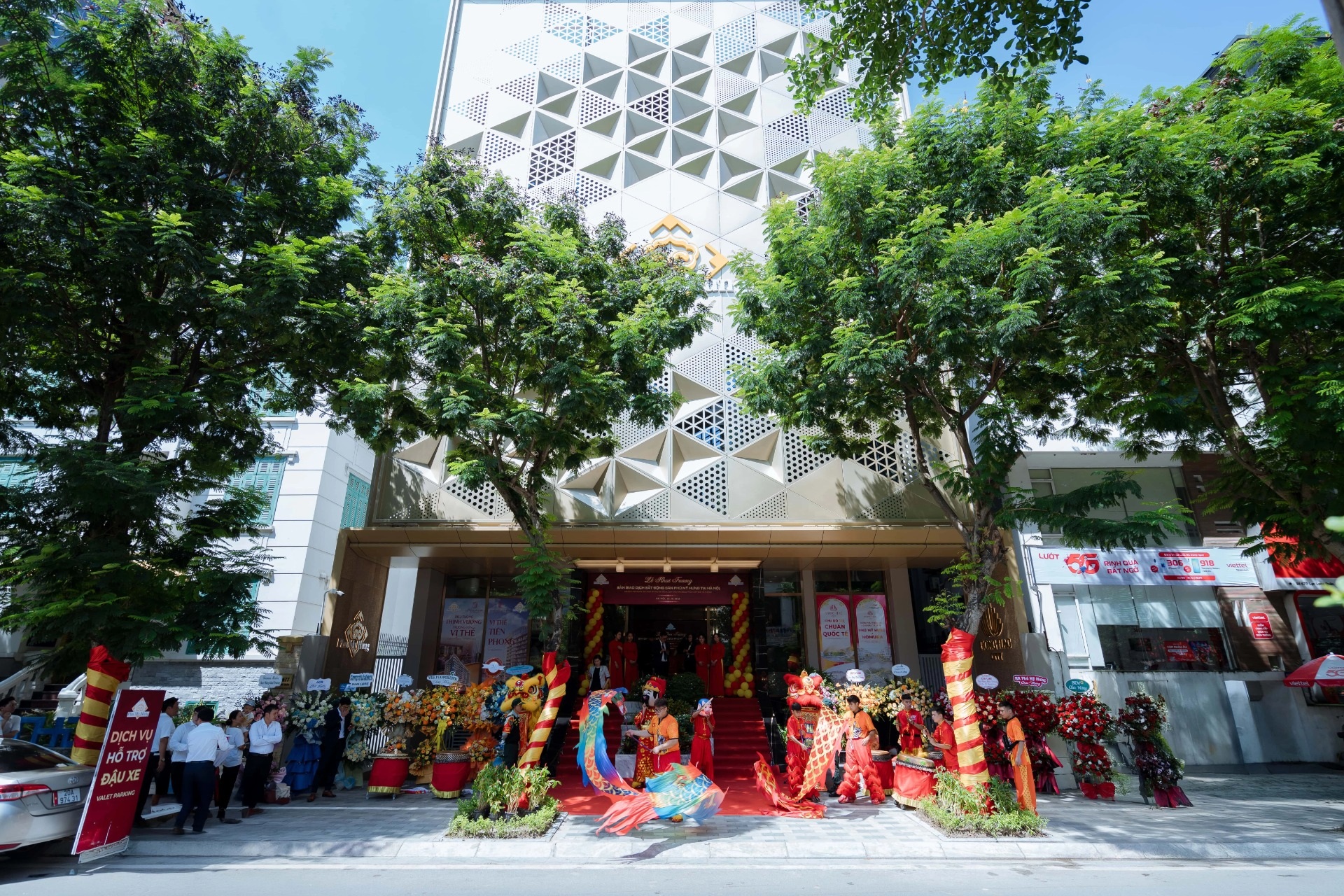 Phú Mỹ Hưng khai trương sàn giao dịch mới tại Hà Nội, bắt tay Nomura phát triển Hồng Hạc City