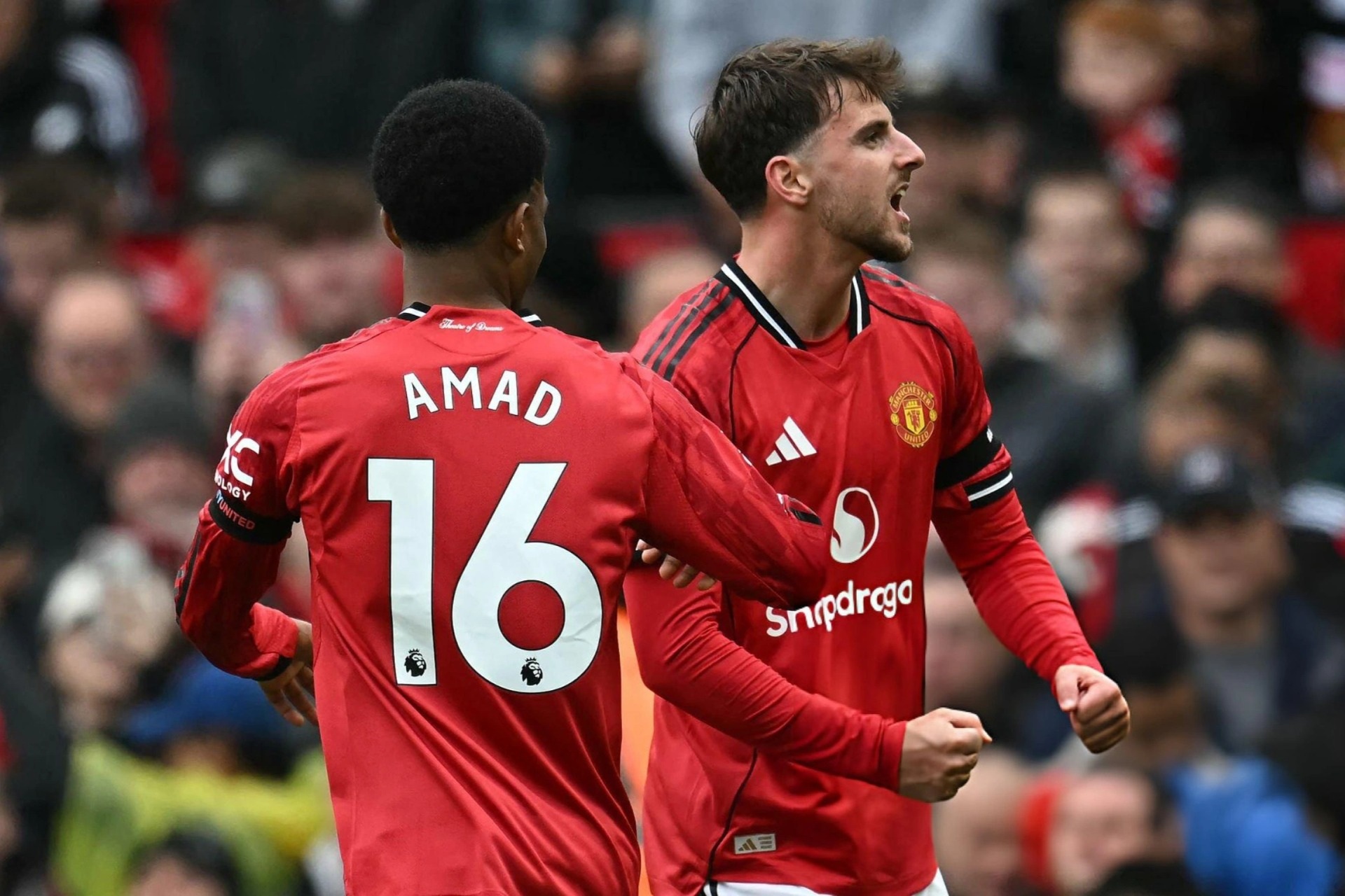 Mount, Sesko tỏa sáng giúp Man Utd đè bẹp Sunderland