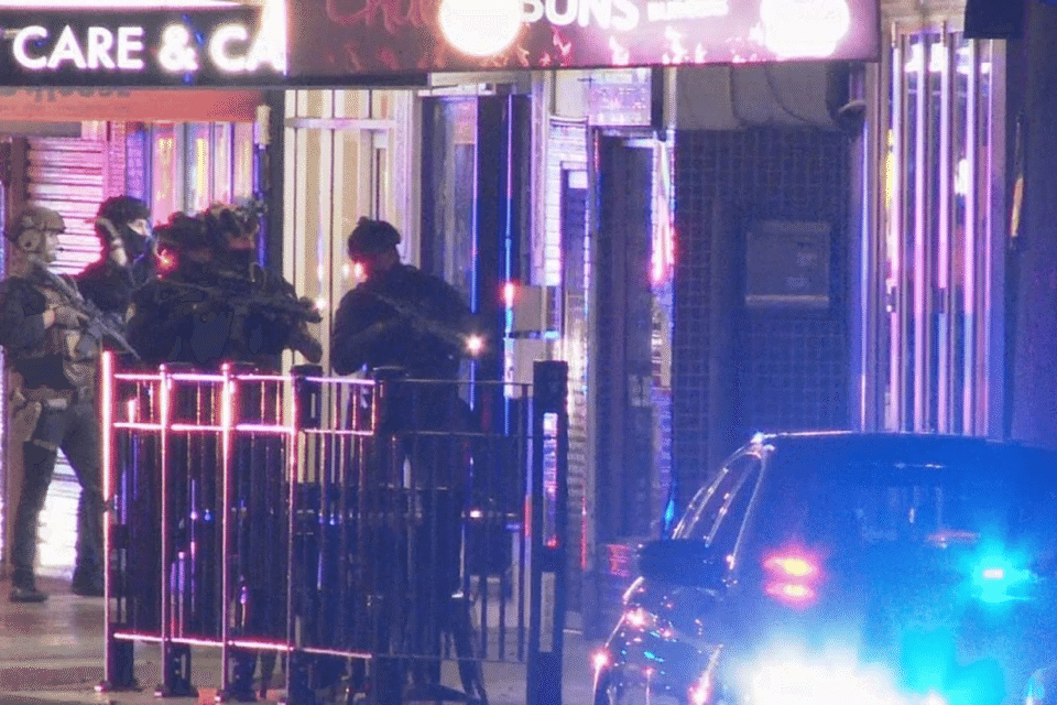 Xả súng ở Australia, nghi phạm bắn 100 phát đạn