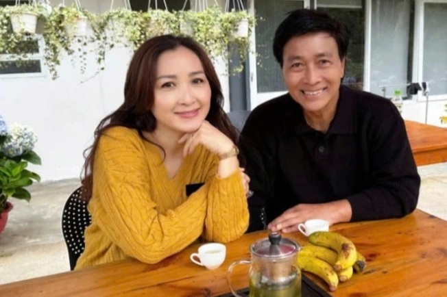 “Vợ chồng trưởng thôn” Quốc Tuấn - Khánh Huyền sau 24 năm